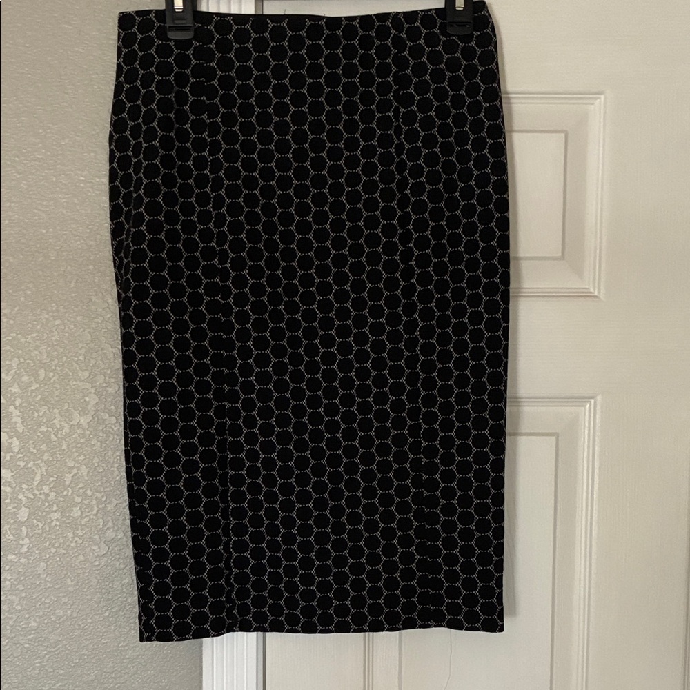 Elle Black Geometric Pencil Skirt